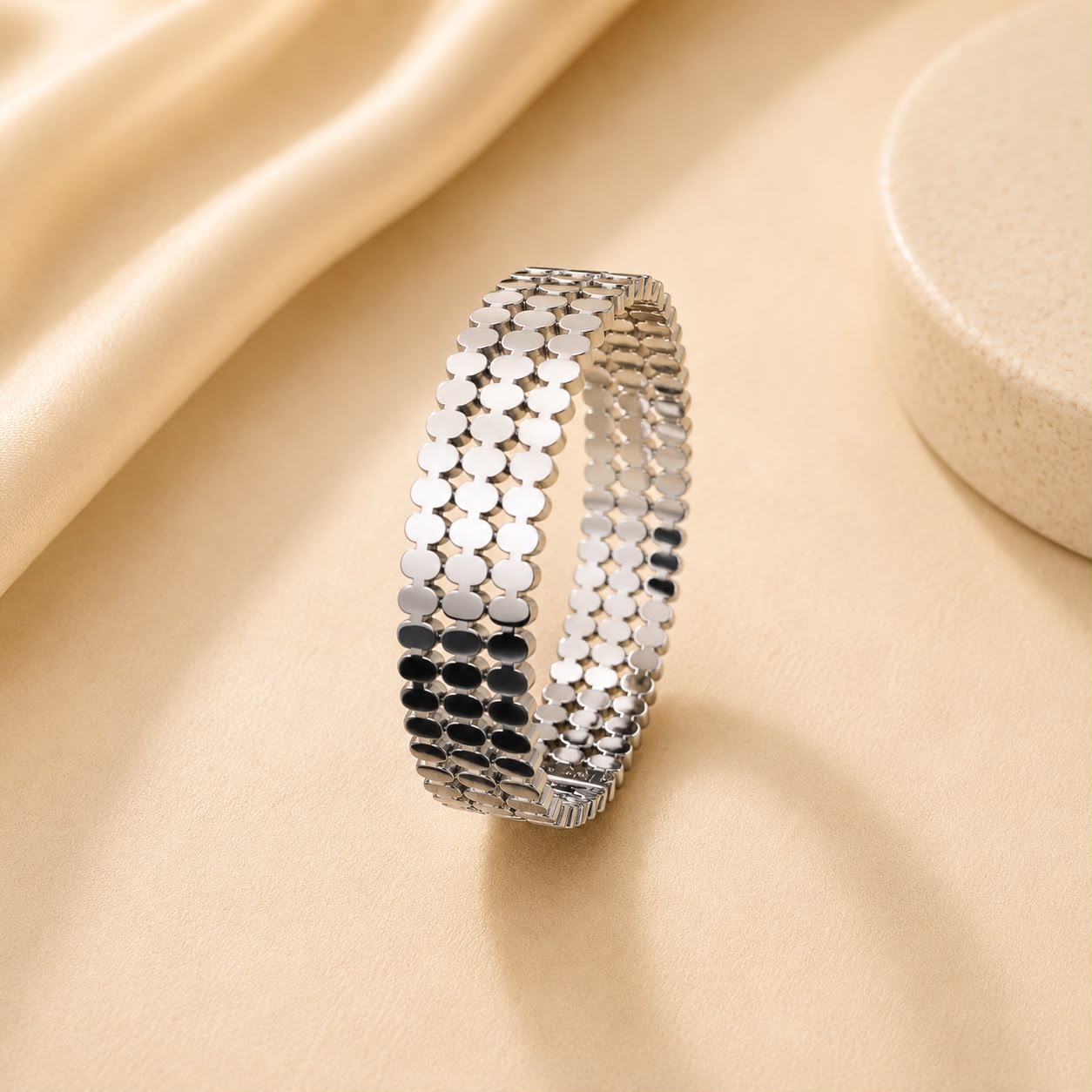 WuZetian Silver-Tone Grid Pattern Bracelet | Premium Artificial Jewelry for Men & Women