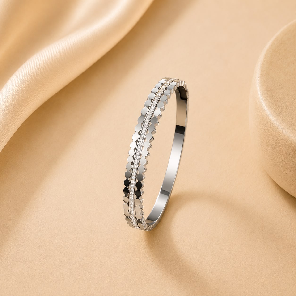 WuZetian Silver-Tone Grid Pattern Bracelet | Premium Artificial Jewelry for Men & Women