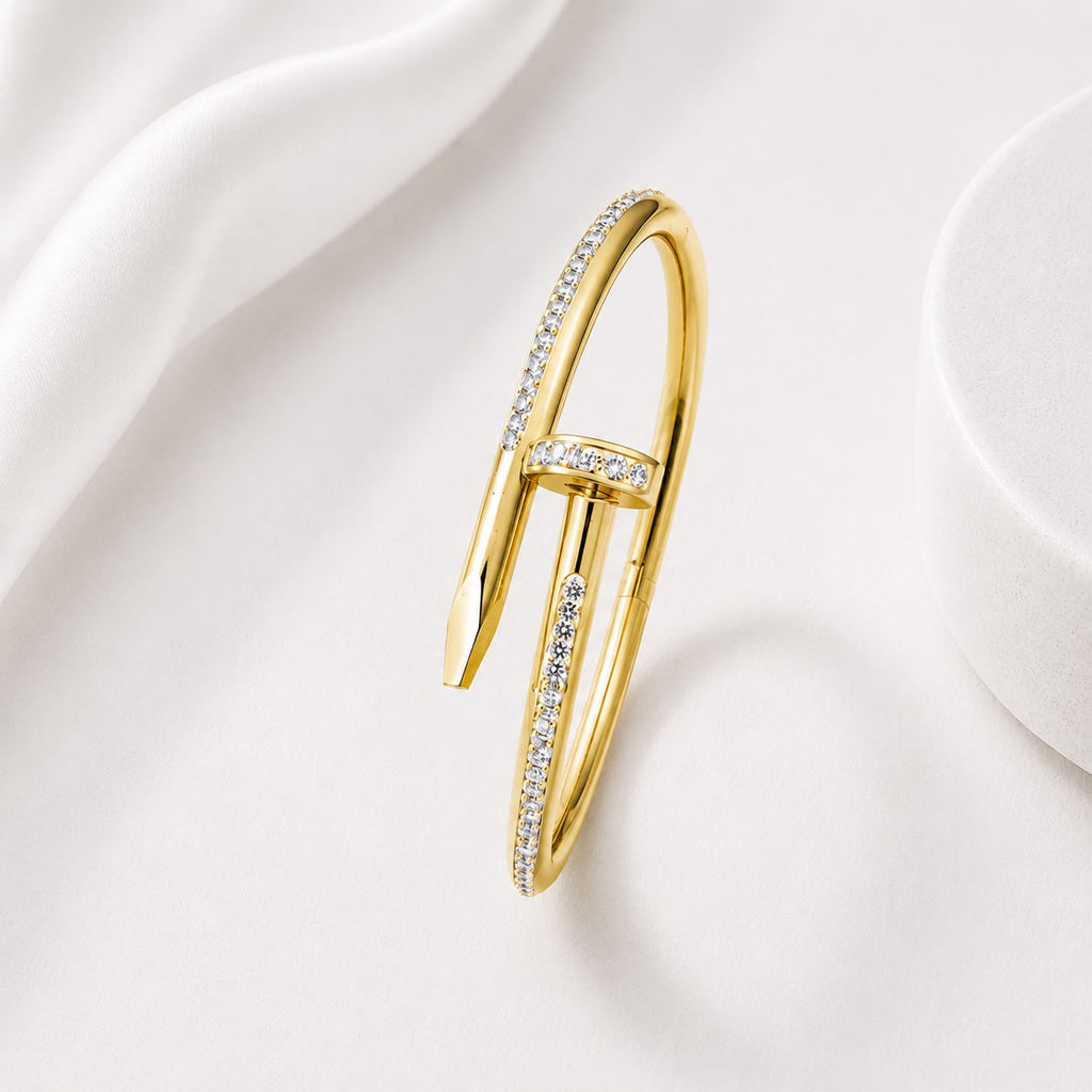 WuZetian Nail-Inspired Gold-Tone Bracelet – Minimal Modern Artificial Jewelry for Women