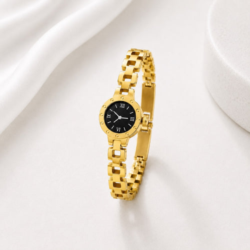 WuZetian Gold Cuff Bracelet with Black Clover Charm | Elegant Artificial Jewelry for Women